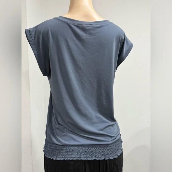 Banana Republic Gray Blouse with Floral Accents - Picture 3 of 4